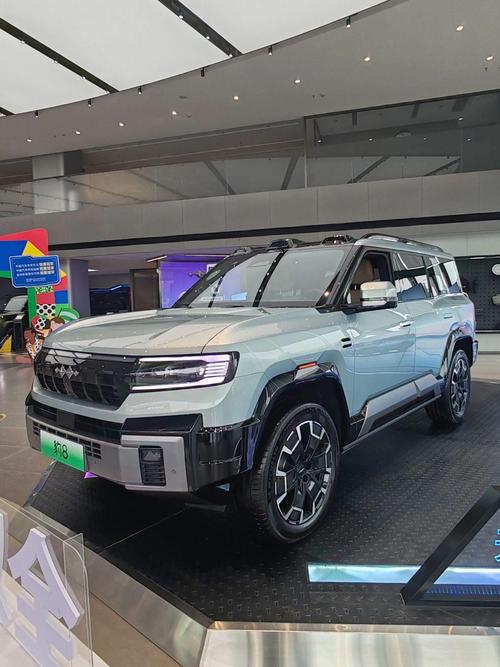 深圳318比亚迪方程豹硬派越野的爆款，英菲尼迪35周年与你共成长
